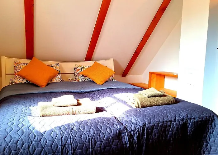 度假居 Wild Grape - Vadszolo, Romantic Vineyard House With Garden And View *